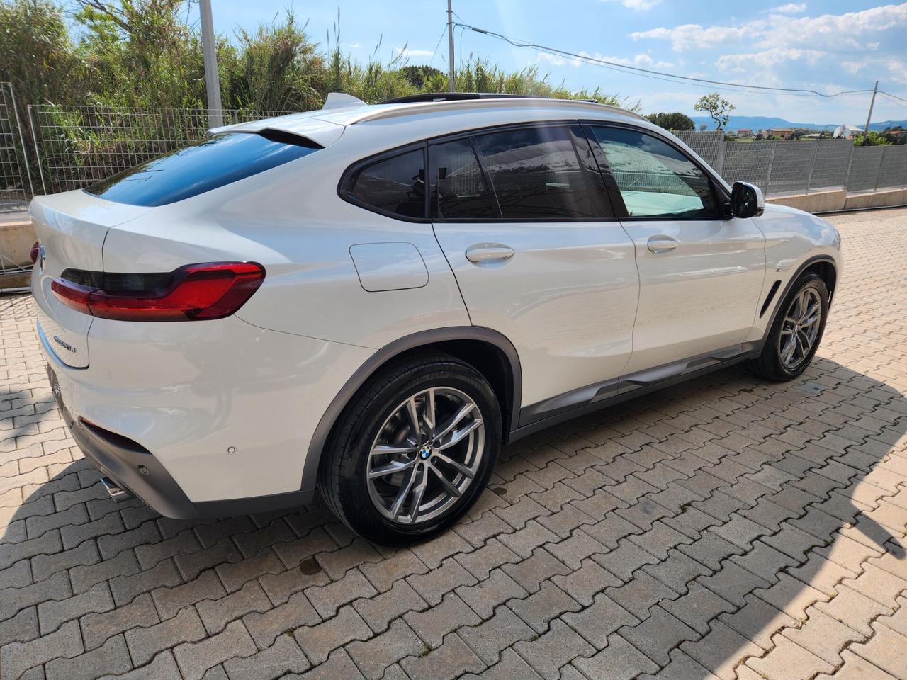 Bmw X4 M BMW X4 2.0 190CV M SPORT STRAFULL