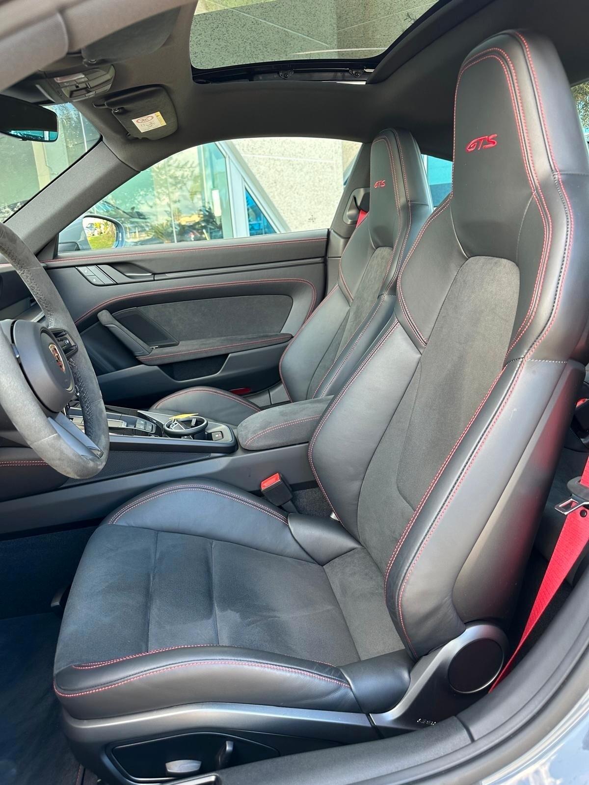 Porsche 992 Carrera GTS possibilità noleggio no scoring