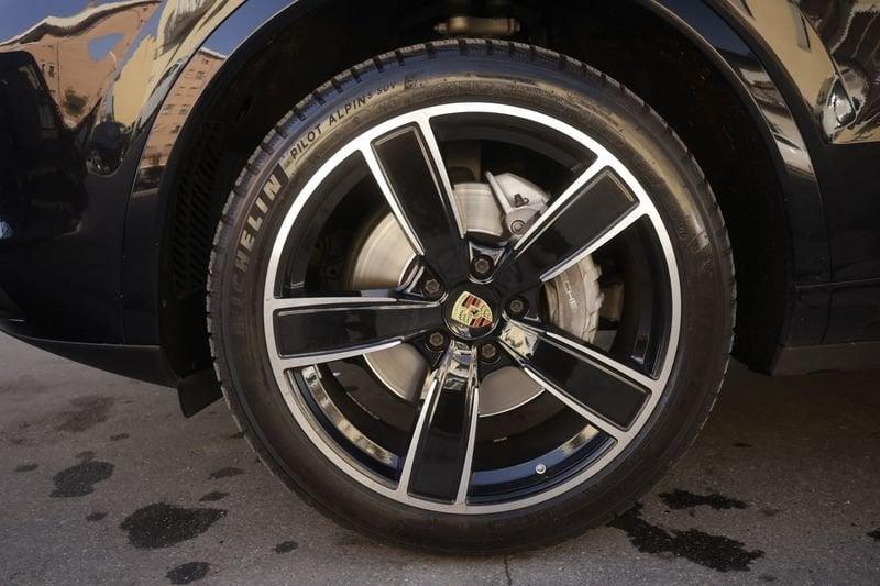Porsche Cayenne 3.0 V6 E-Hybrid Tetto Panoramico Unicoproprietario