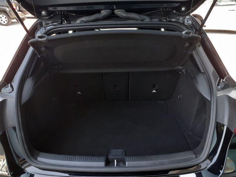 Mercedes-Benz Classe A A 180 d Automatic Premium CERCHI 19" AMG KM CERTIFICATI