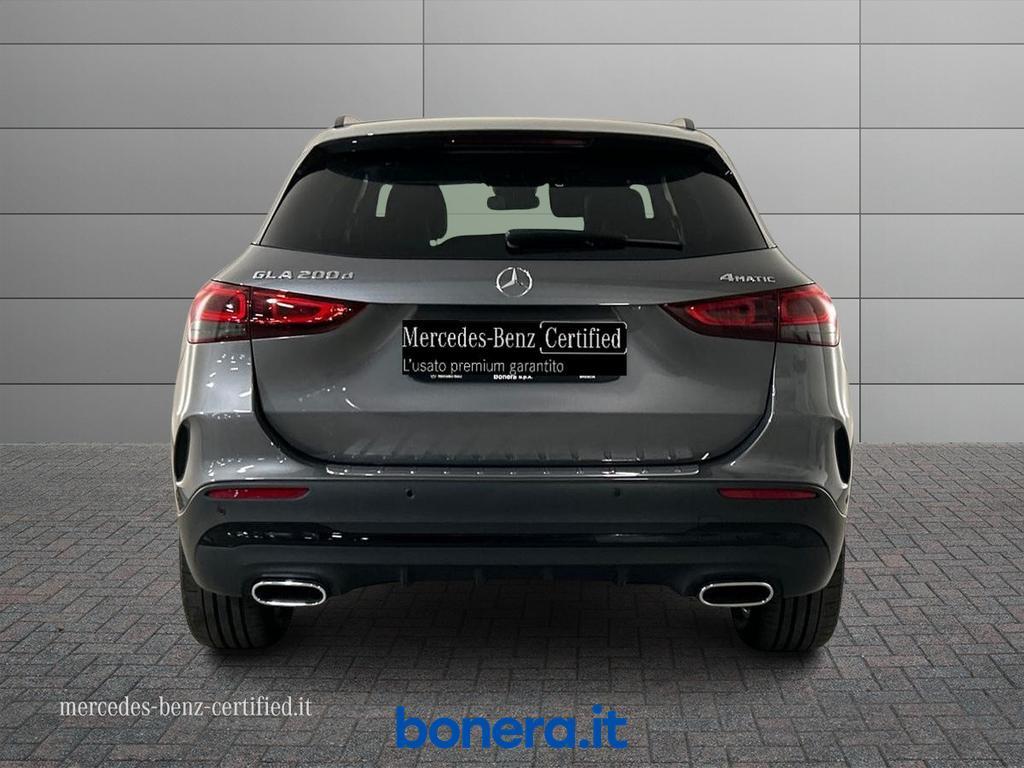 Mercedes GLA 200 200 D Premium 4Matic 8G-DCT