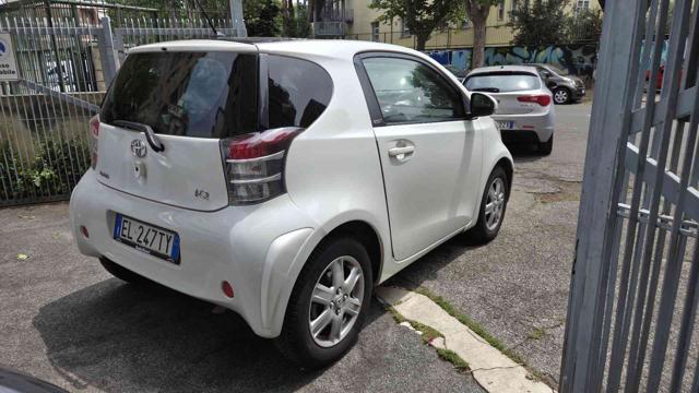 TOYOTA iQ 1.0 CVT Trend