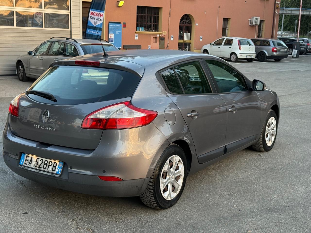 Renault Megane Mégane 1.6 GPL Confort