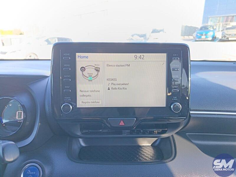 Toyota Yaris Hybrid Style MY21