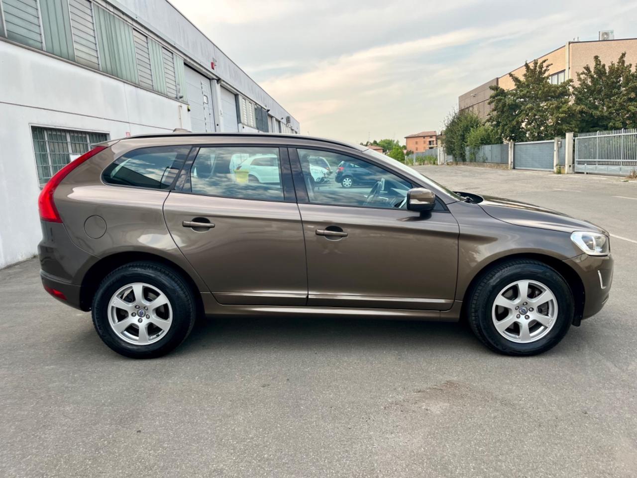 Volvo XC60 2.0d 2014 147.000km autocarro N1 perfetta