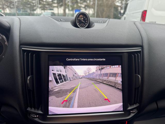 MASERATI Levante V6 Q4 350CV NAVI+RETR.