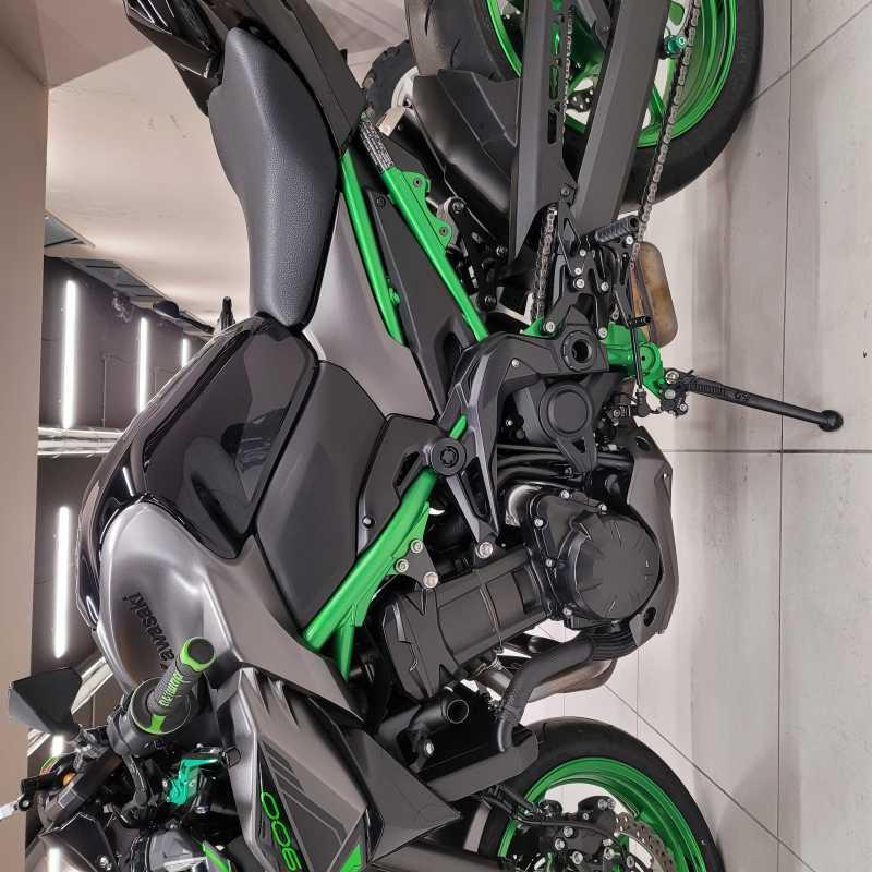 Kawasaki Z 900 - 2023