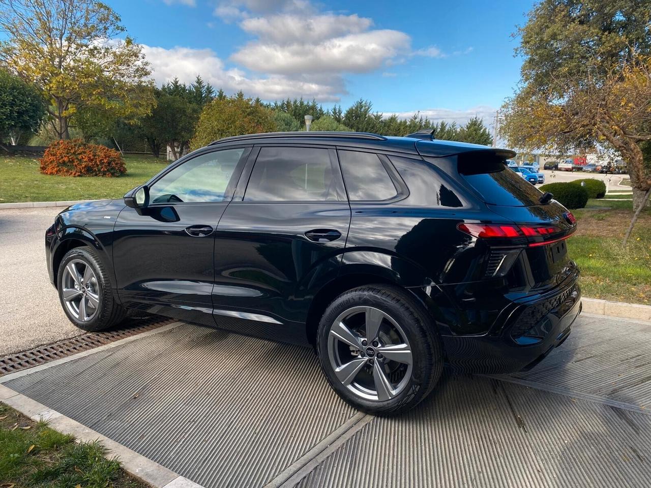 Audi Q3 35 TDI S tronic line edition