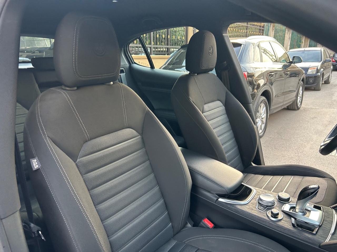 Alfa Romeo Stelvio 2.2 Turbodiesel 190 CV AT8 Q4 Executive