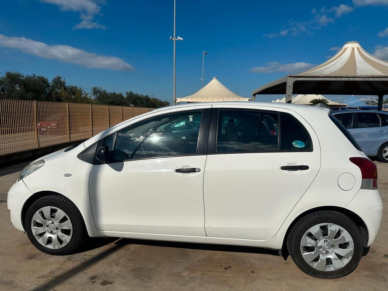 Toyota Yaris 1.0 GPL