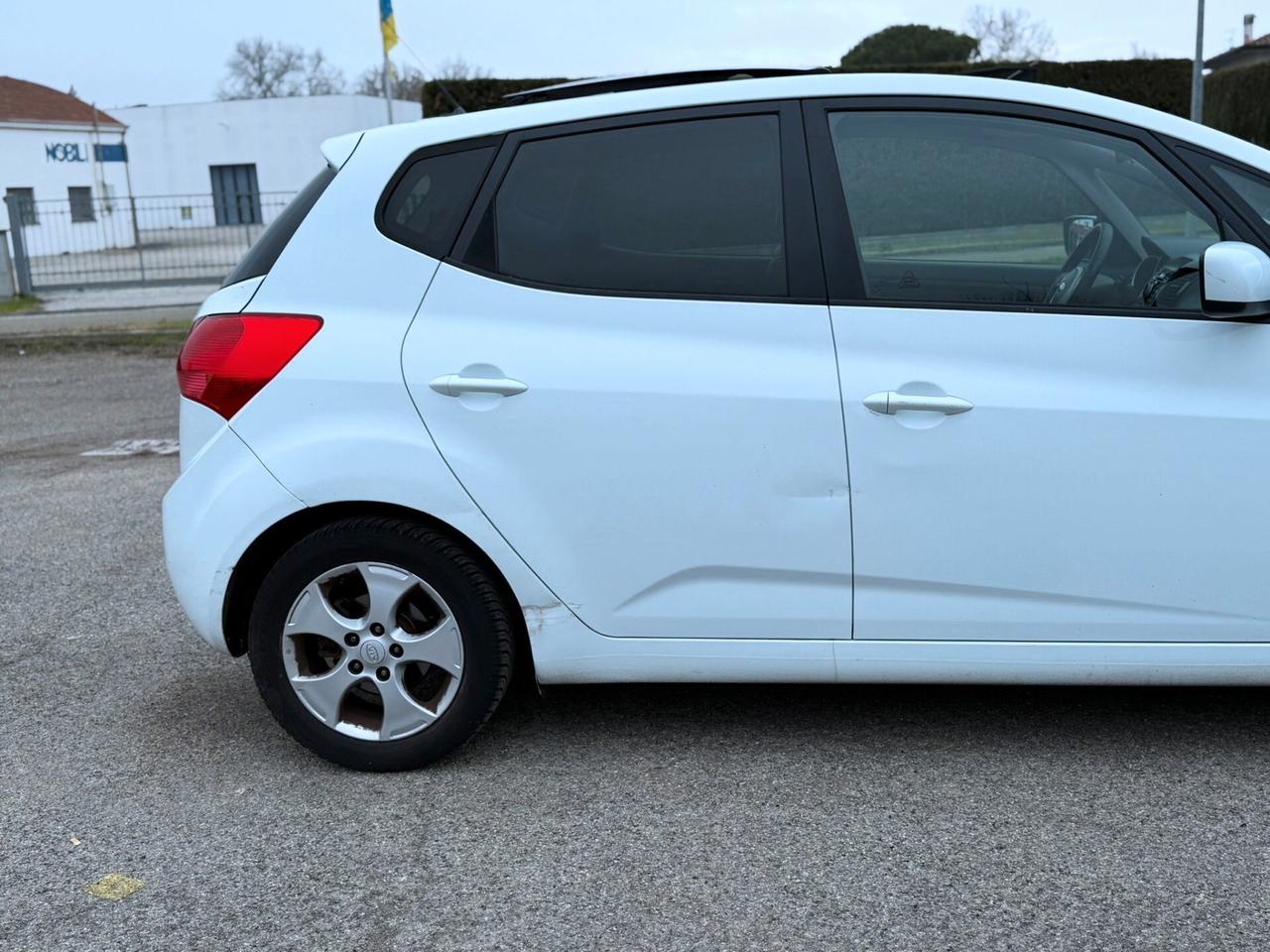 KIA VENGA 1.4 BENZINA TETTO PANORAMICO