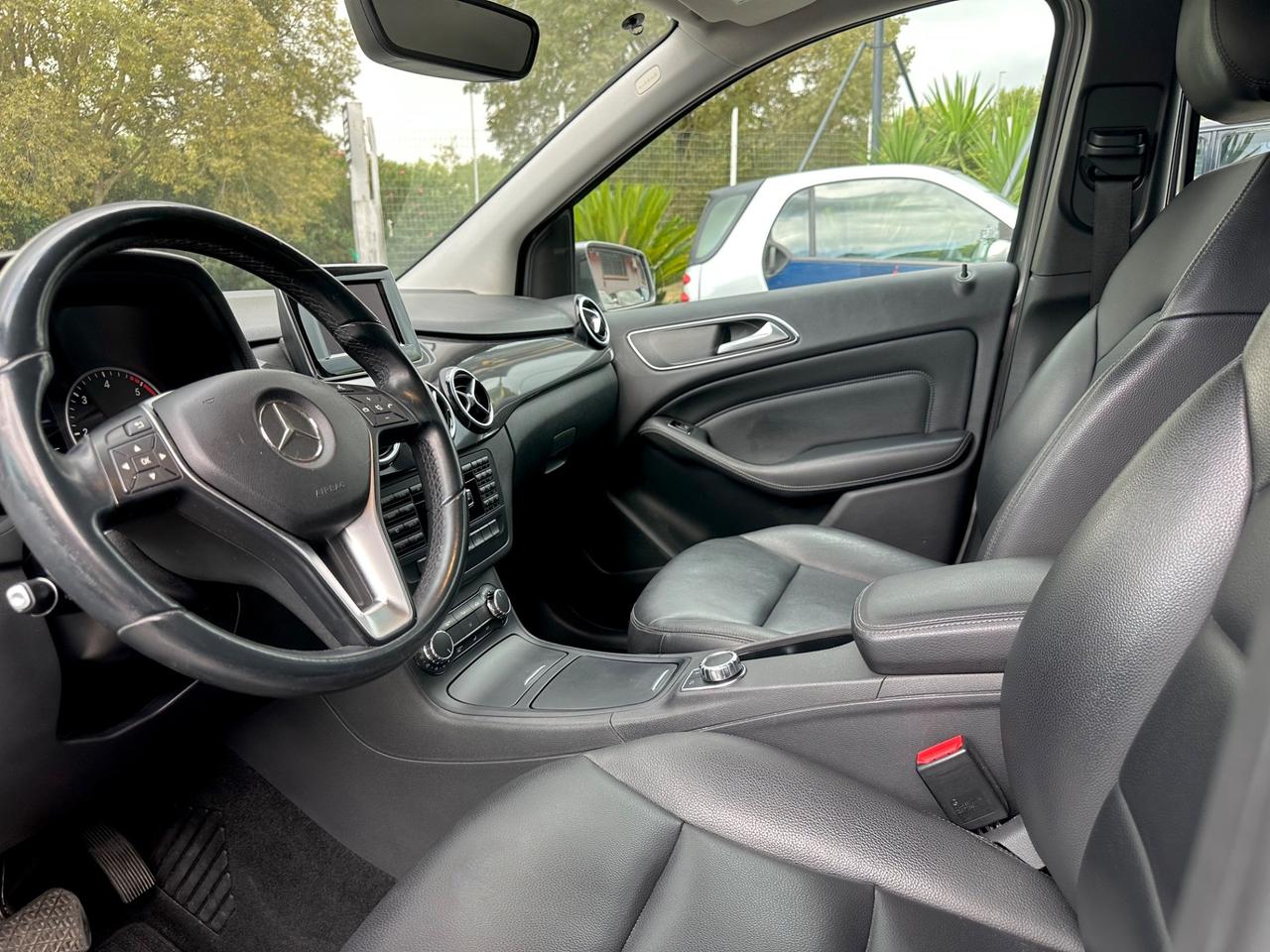 Mercedes-benz B 180 CDI Automatic Pelle Navigazione 101600 Km GARANZIA E PERMUTE