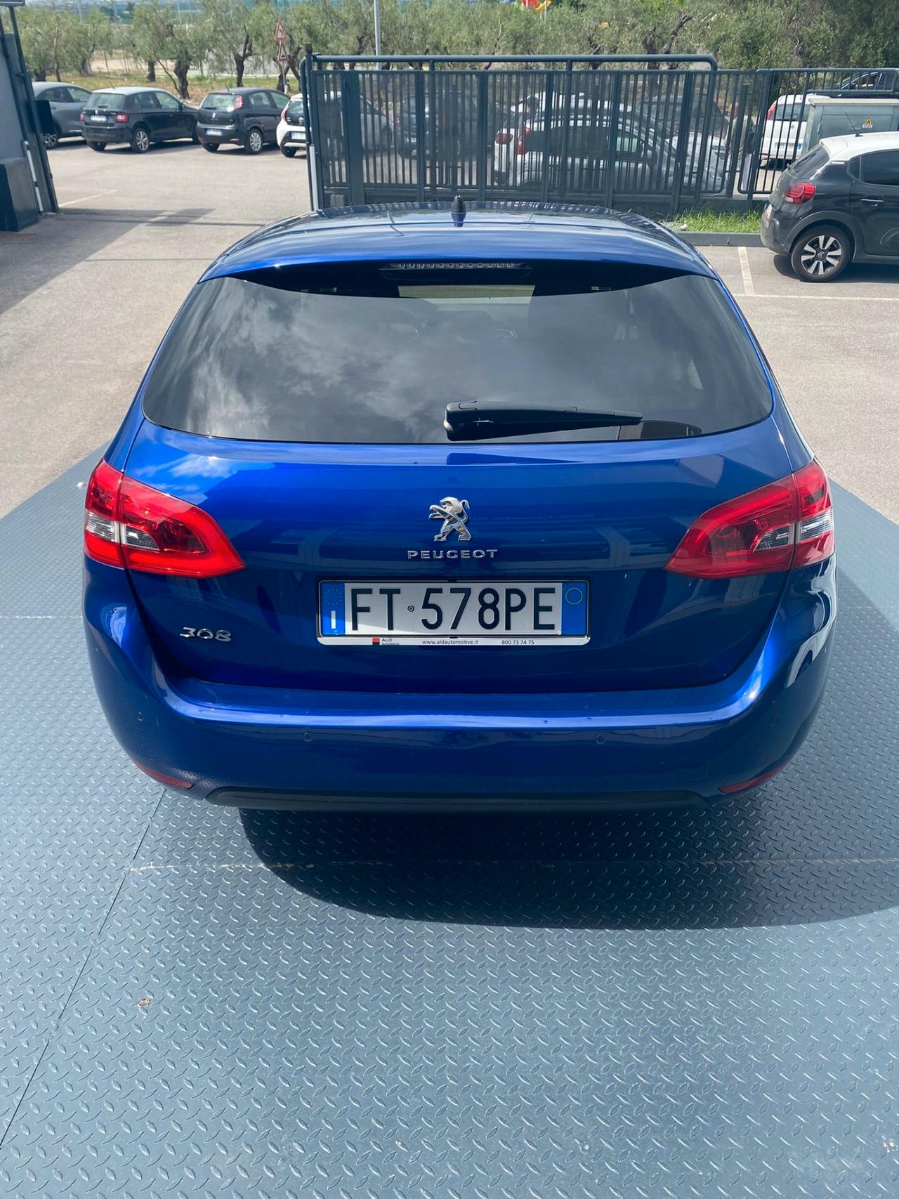 Peugeot 308 BlueHDi 130 S&S EAT8 Business