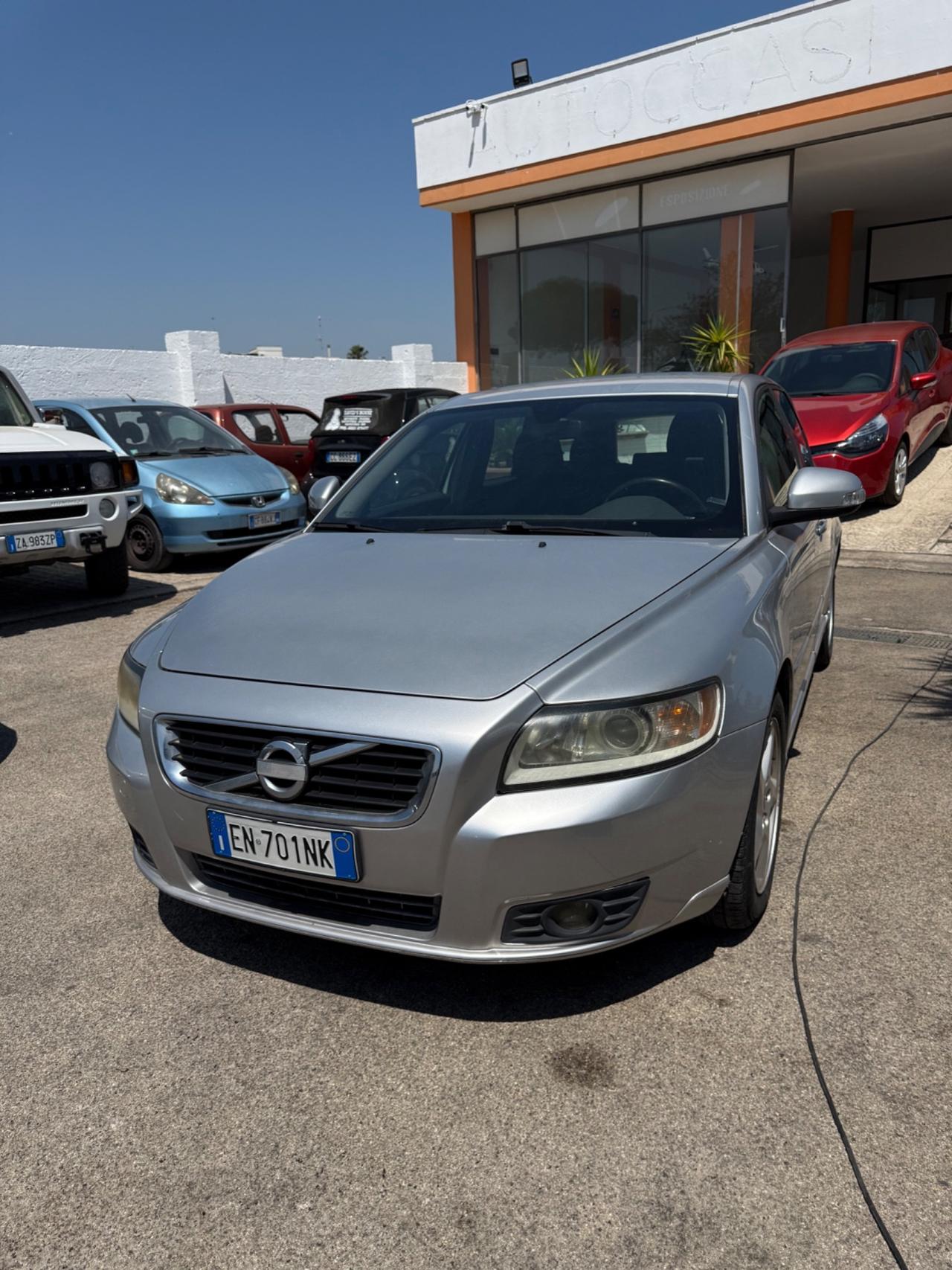 Volvo V50 D2 R-design