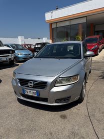 Volvo V50 D2 R-design