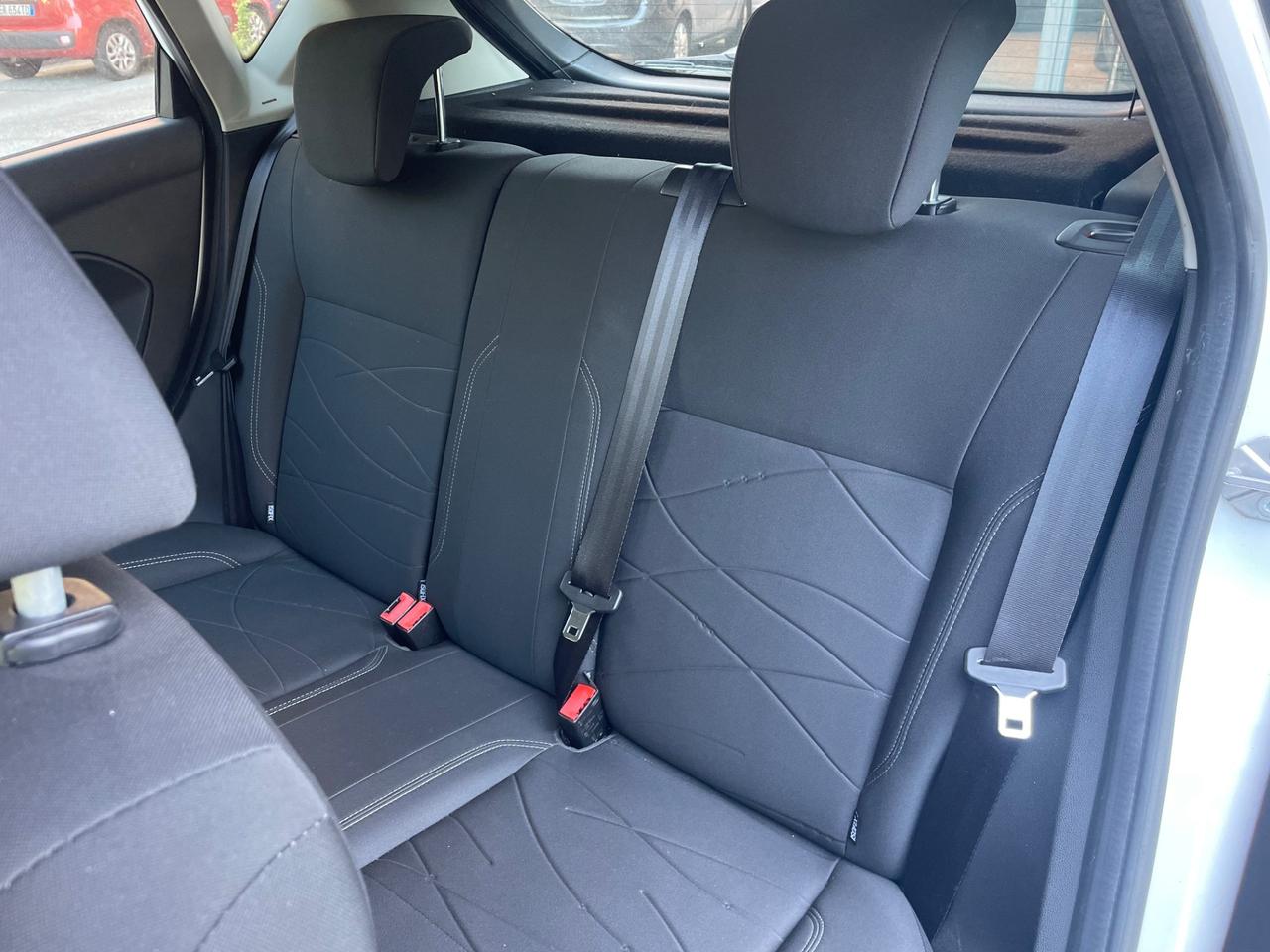 Ford Fiesta 1.4 5 porte Bz.- GPL/GARANZIA 12 MESI
