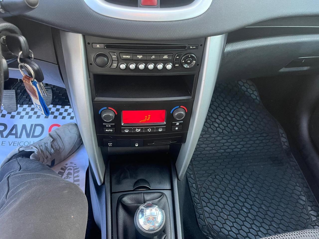 Peugeot 207 1.6 HDi SW XS Ciel Unipro 2010