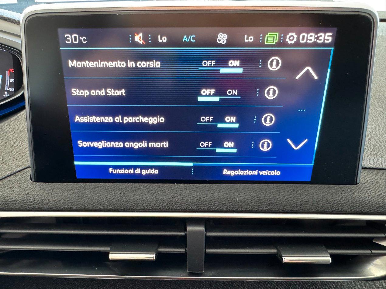 Peugeot 3008 1.6 hdi Allure 120cv Carplay Cockpit Uniprop