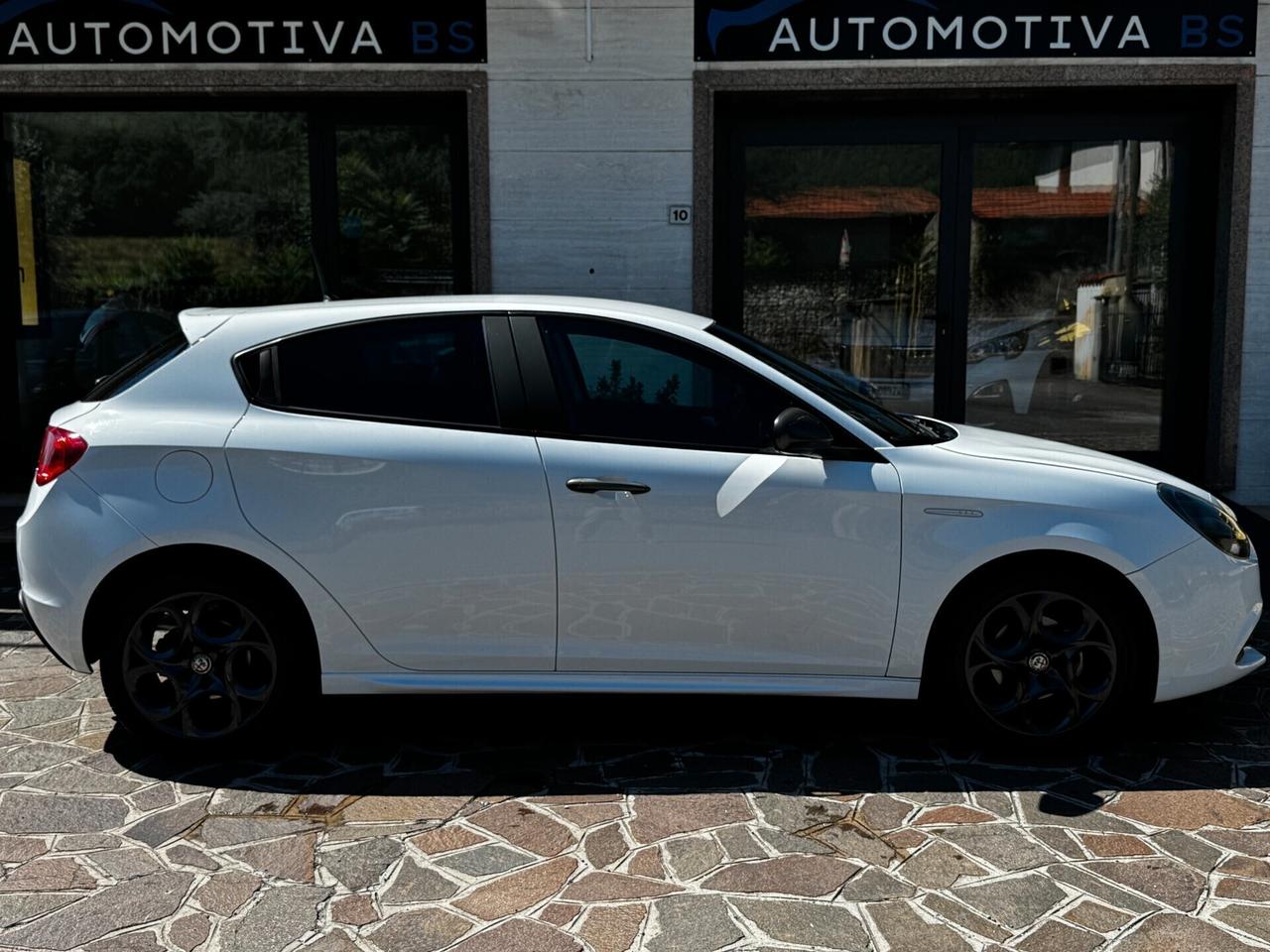 Alfa Romeo Giulietta 1.6 JTDm TCT 120 CV CARBON EDITION