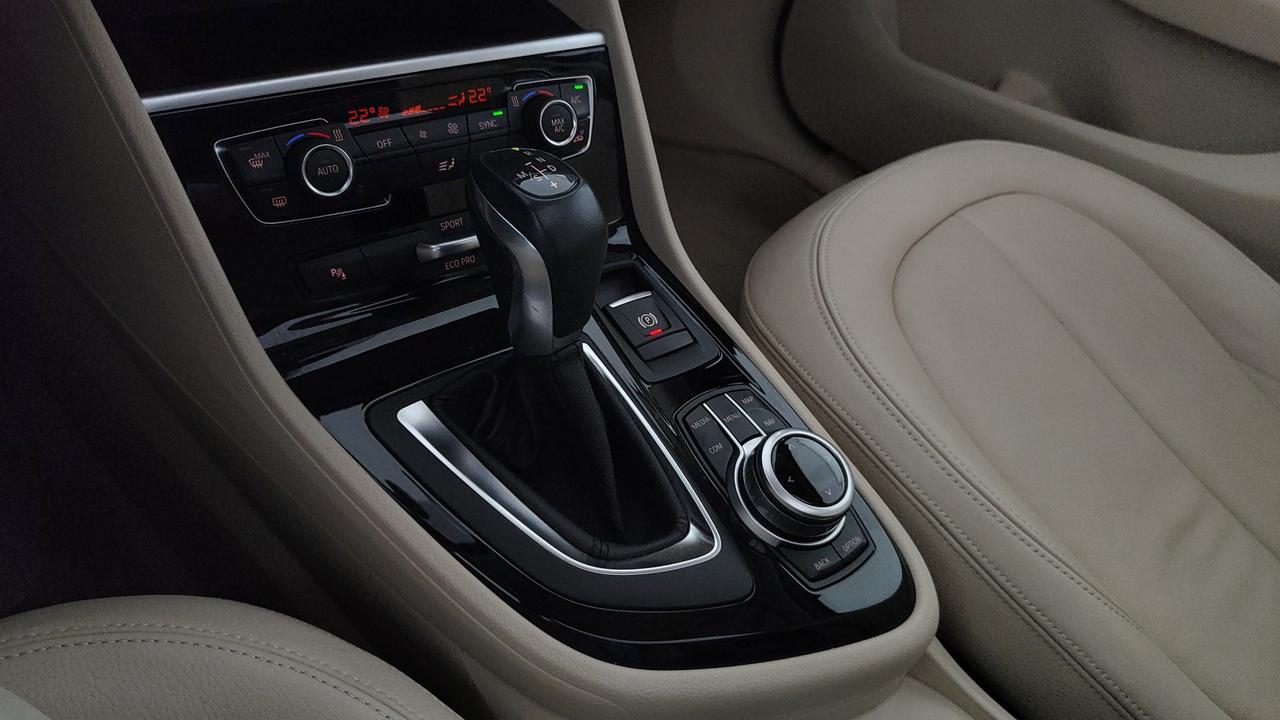 BMW Serie 2 F45 2014 Active Tourer - 220i Active Tourer auto