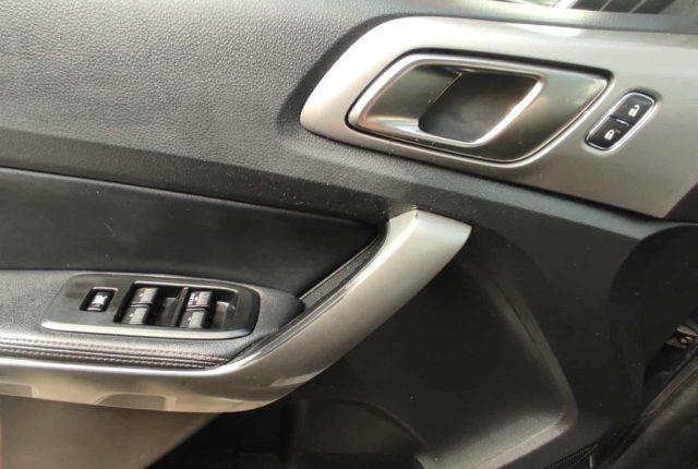 FORD Ranger 2.0 TDCi DC Limited 5 posti GANCIO TRAINO