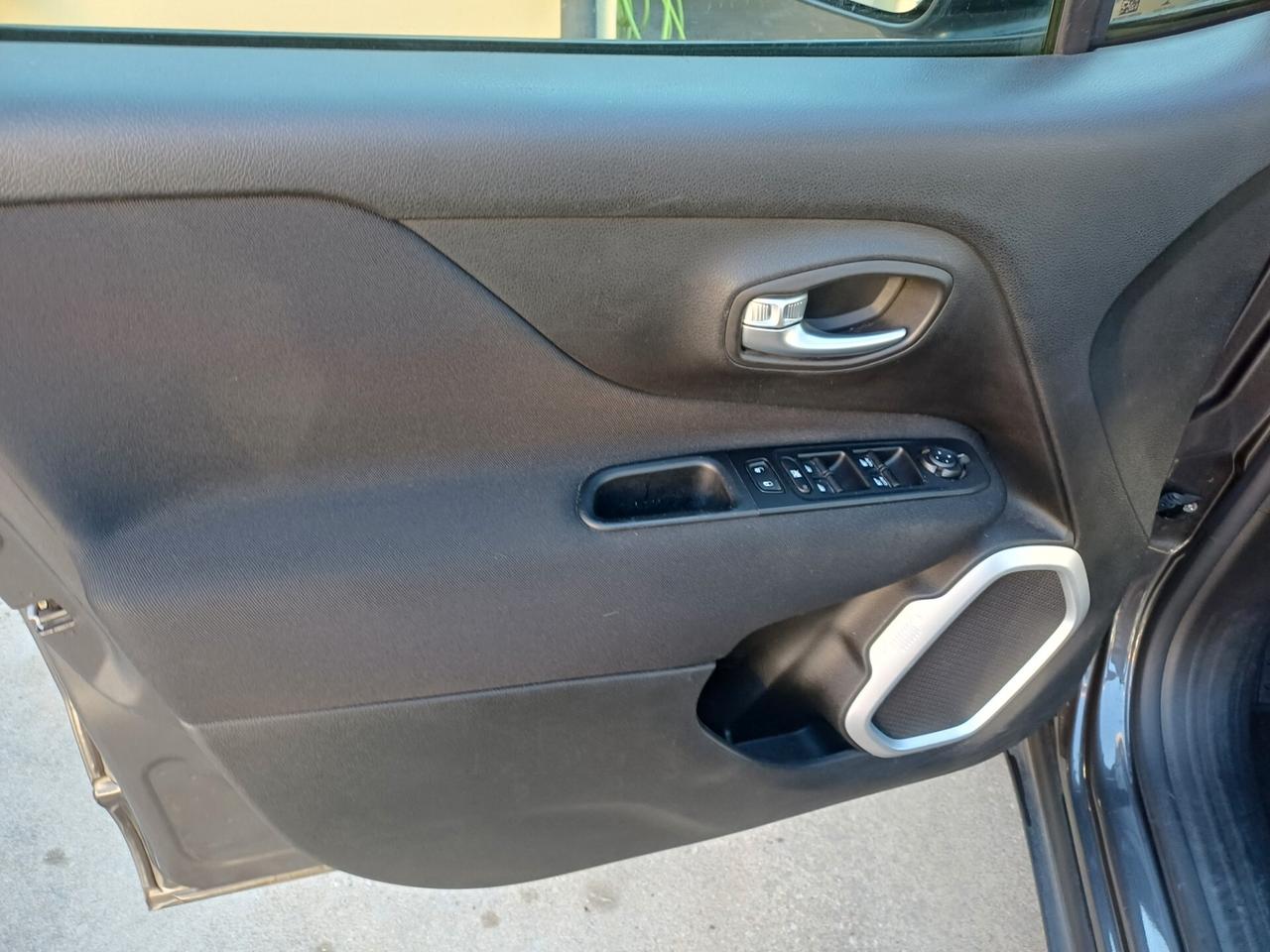 Jeep Renegade 1.6 Mjt 120 CV Longitude