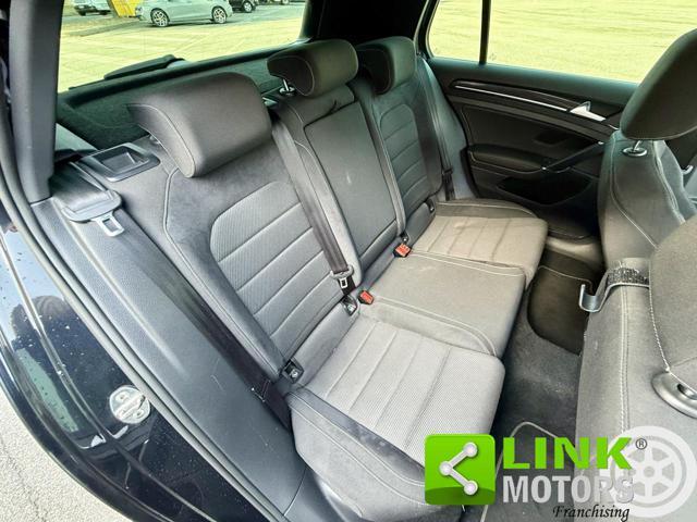 VOLKSWAGEN Golf R 4MOTION DSG
