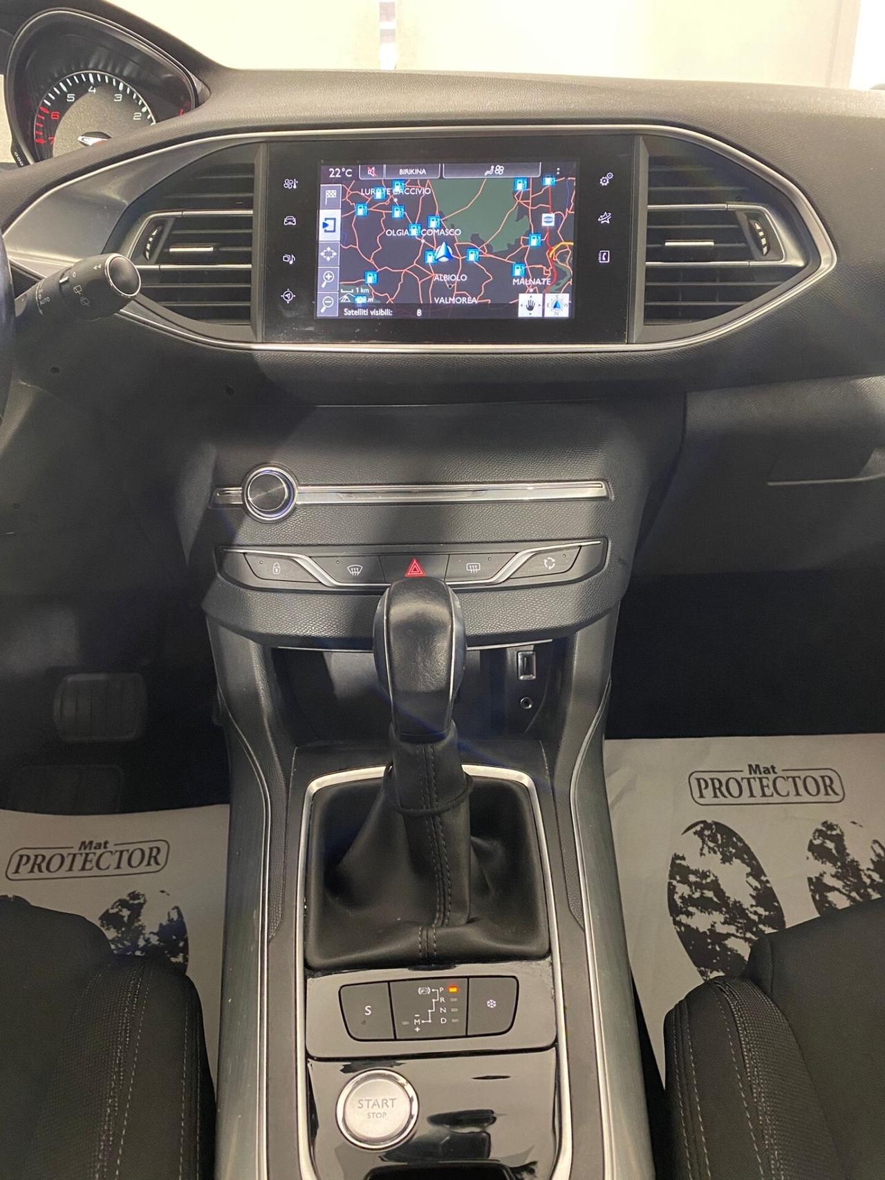 Peugeot 308 PureTech Turbo 130 *PER COMMERCIANTI *