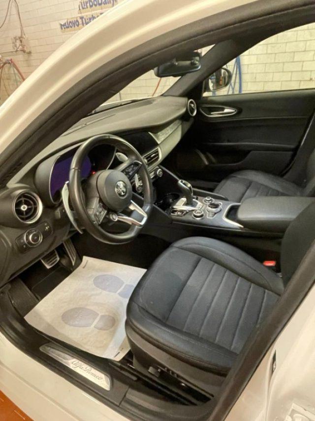 ALFA ROMEO Giulia 2.0 Turbo 280 CV AT8 AWD Q4 Competizione