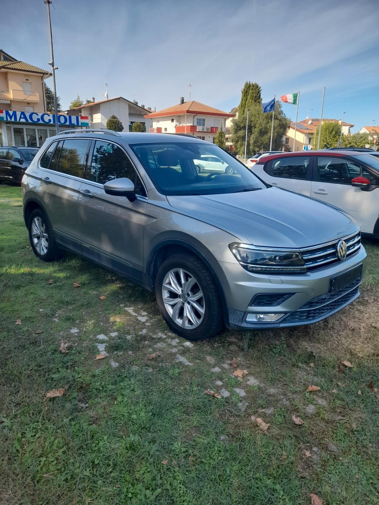 Volkswagen Tiguan 2.0 TDI SCR DSG 4MOTION Executive BMT PROMO