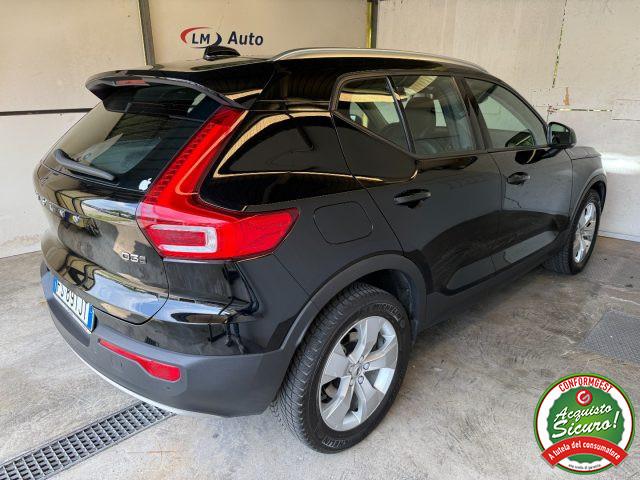 VOLVO XC40 D3 AWD Geartronic Momentum