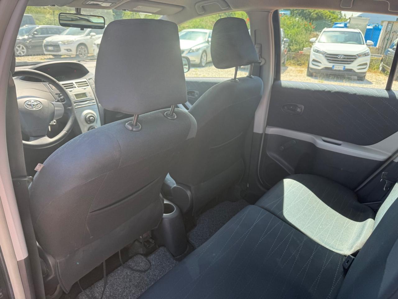 Toyota Yaris 1.0 5 porte Sol