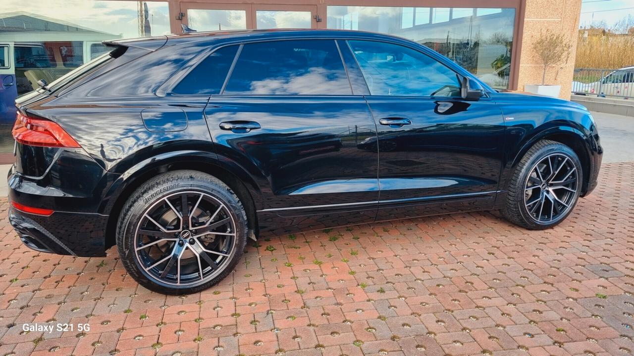 Audi Q8 50 TDI 286 CV quattro tiptronic Sport