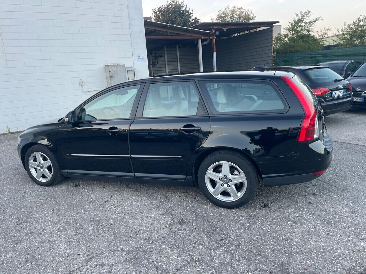 Volvo V50 D4 Geartronic R-design