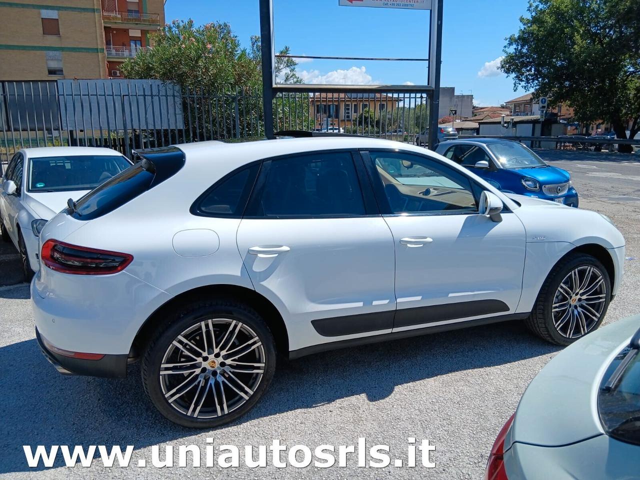 Porsche Macan S