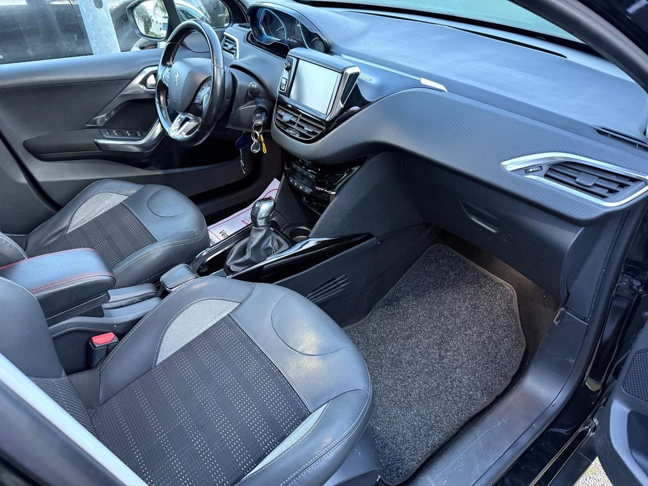 Peugeot 2008 BlueHDi 100 Allure