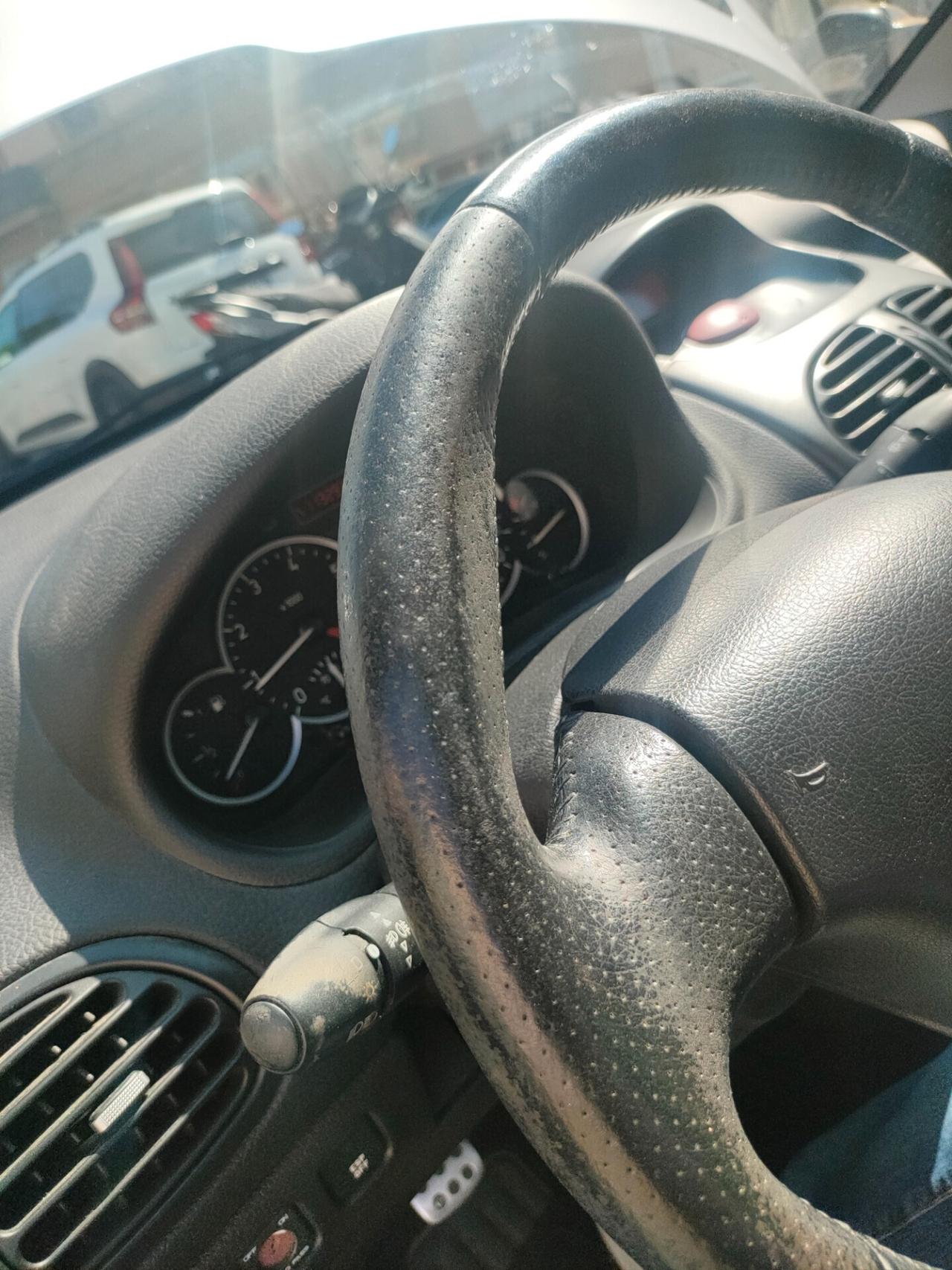 Peugeot 206 1.6 16V CC Enfant Terrible
