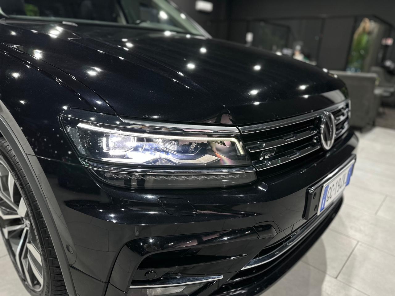 Volkswagen Tiguan Allspace 2.0 TDI SCR DSG 4MOTION R Line 7 posti