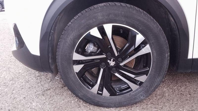 Peugeot e-2008 e 100kW Allure Pack