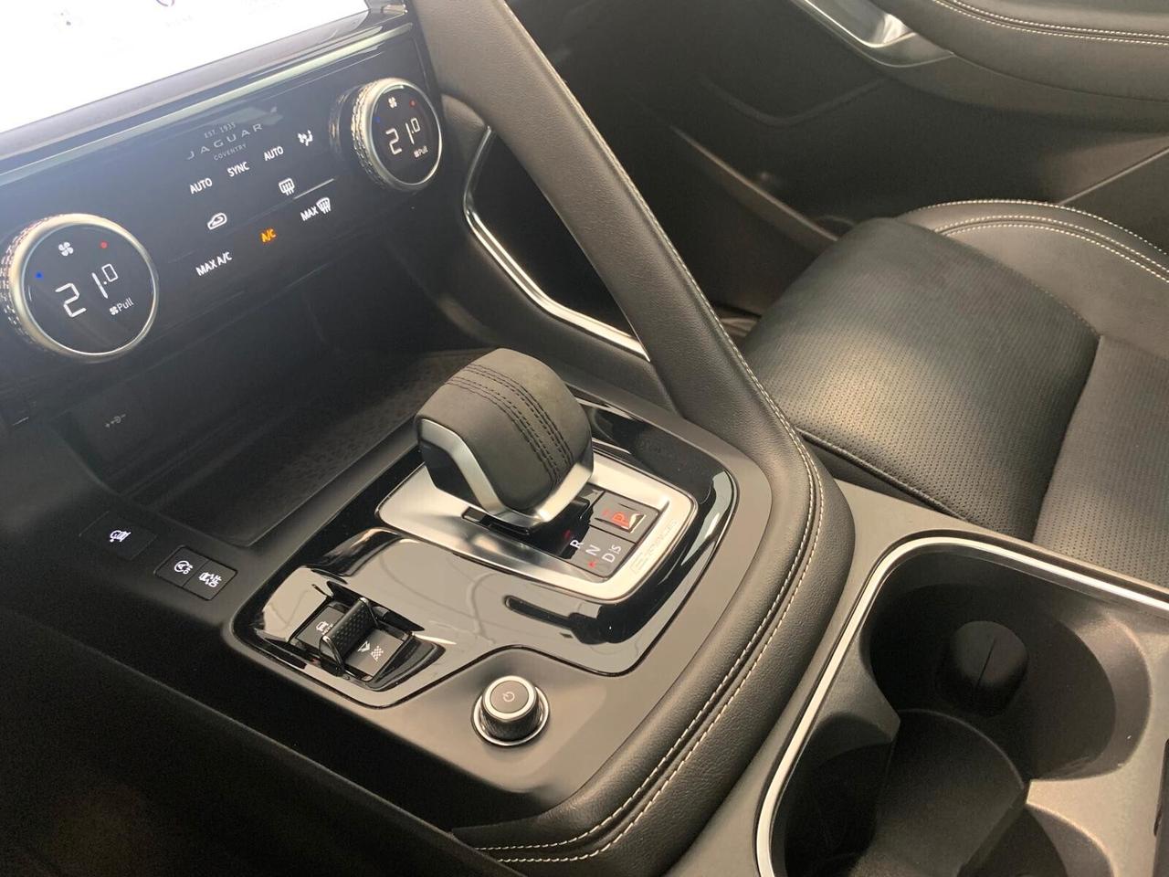 Jaguar E-Pace 2.0D I4 163 CV AWD Auto R-Dynamic SE