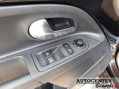 Volkswagen up! 5 Porte up! 5p 1.0 Club up! 60cv E6