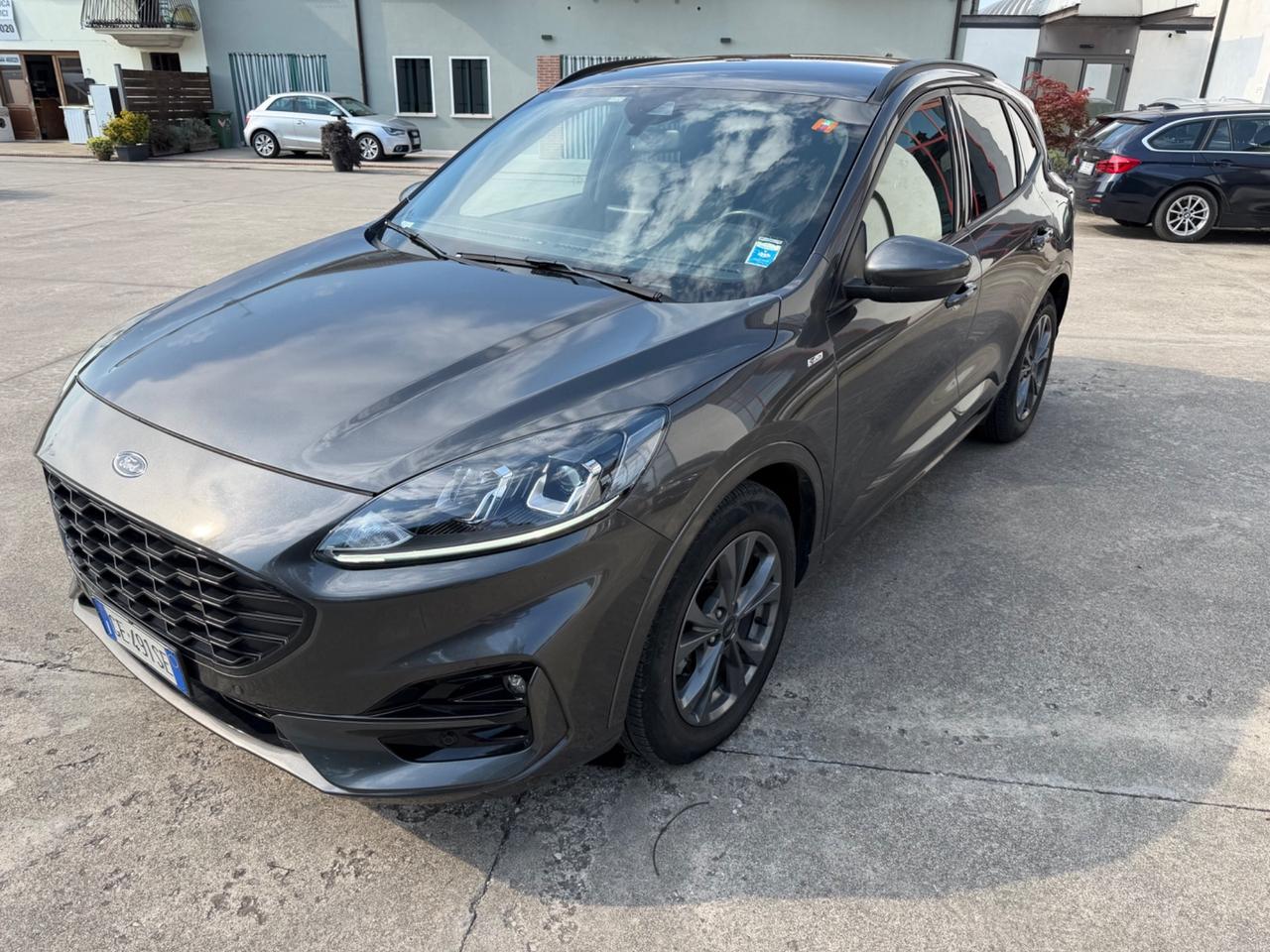 Ford Kuga 2.5 Full Hybrid 190 CV CVT AWD Titanium Business
