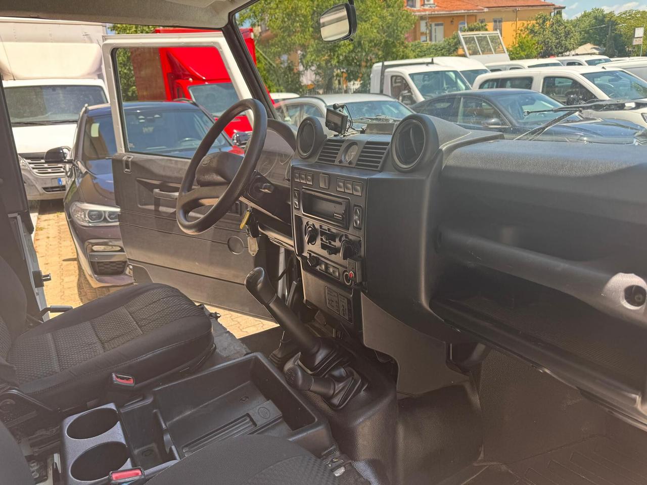 Land Rover Defender 90 2.2 TD4 Station Wagon SE N1