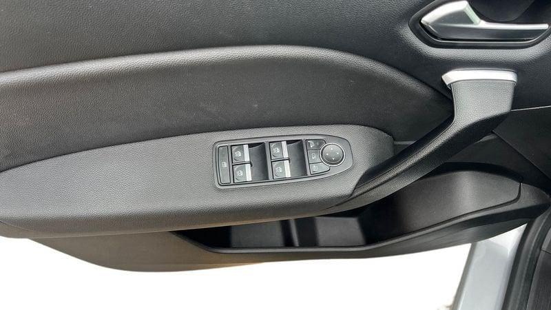 Renault Captur 1.6 E-Tech hybrid Intens 145cv auto 1.6 E-TECH Hybrid Intens Auto 145cv