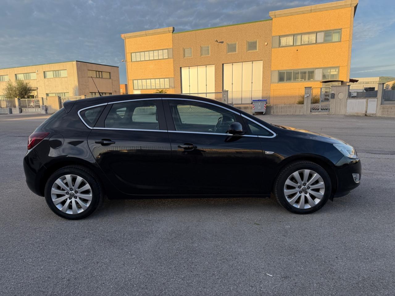 Opel Astra 1.4 Turbo 140CV 140.000km