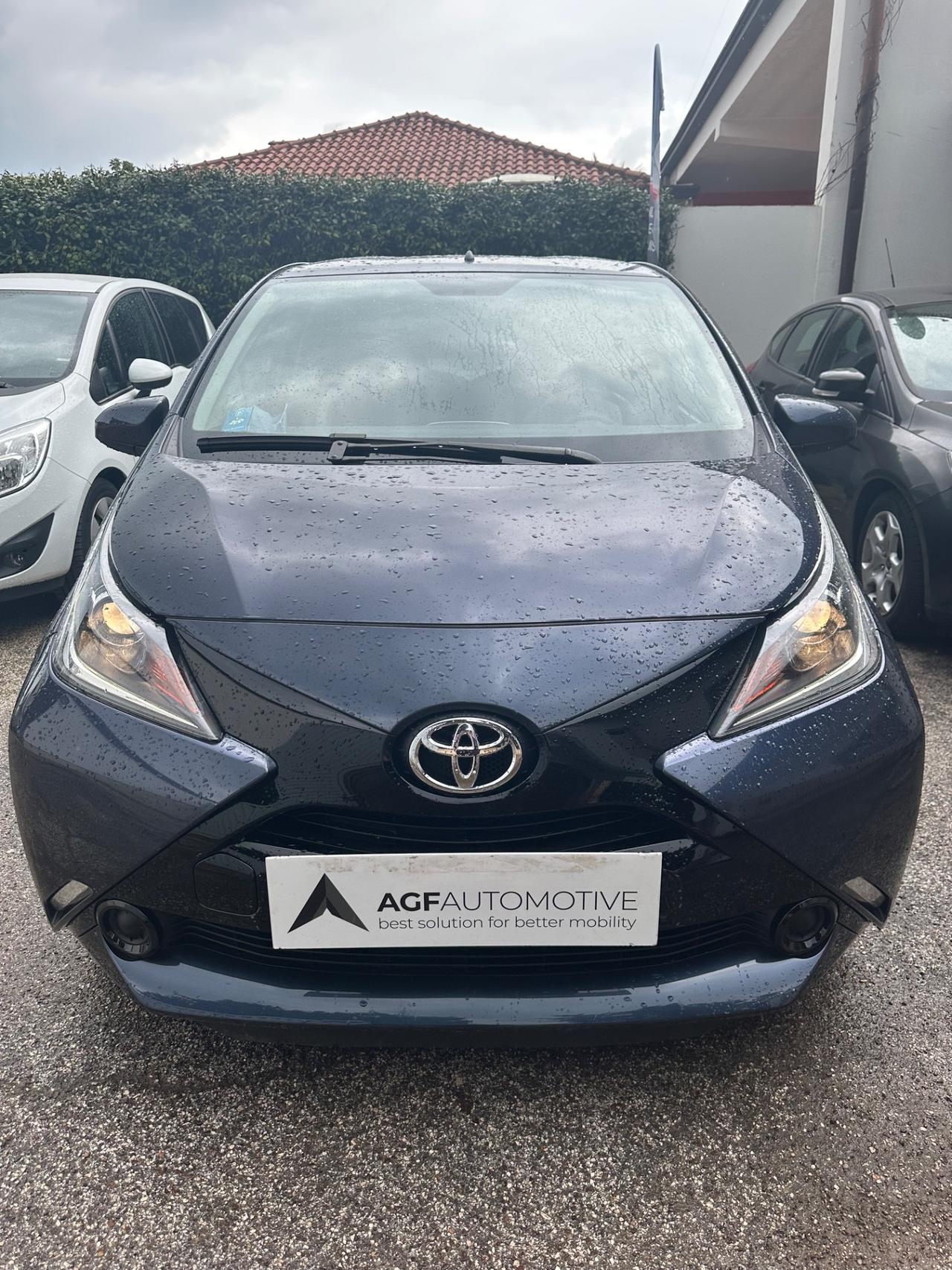 Toyota Aygo 1.0 VVT-i 69 CV 5 porte x-play