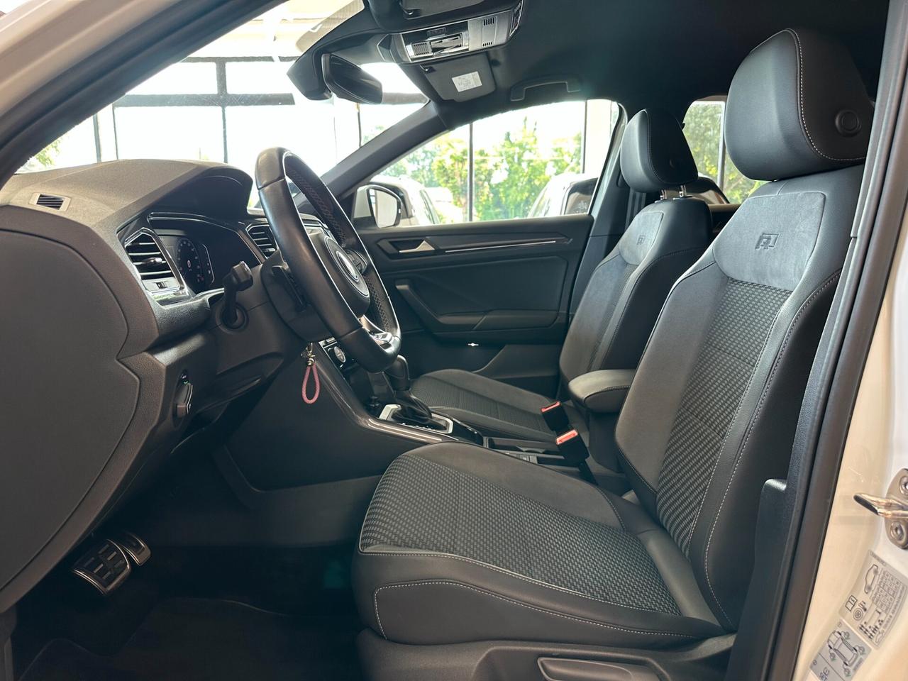 VOLKSWAGEN T-ROC 1.5TSI R-LINE DSG *CARPLAY*CAMERA*ACC*