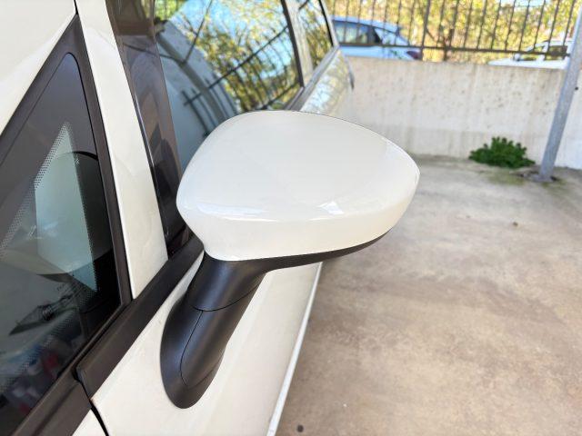 FIAT Punto 1.2 8V 5 porte Lounge EURO 6 TENUTA BENE