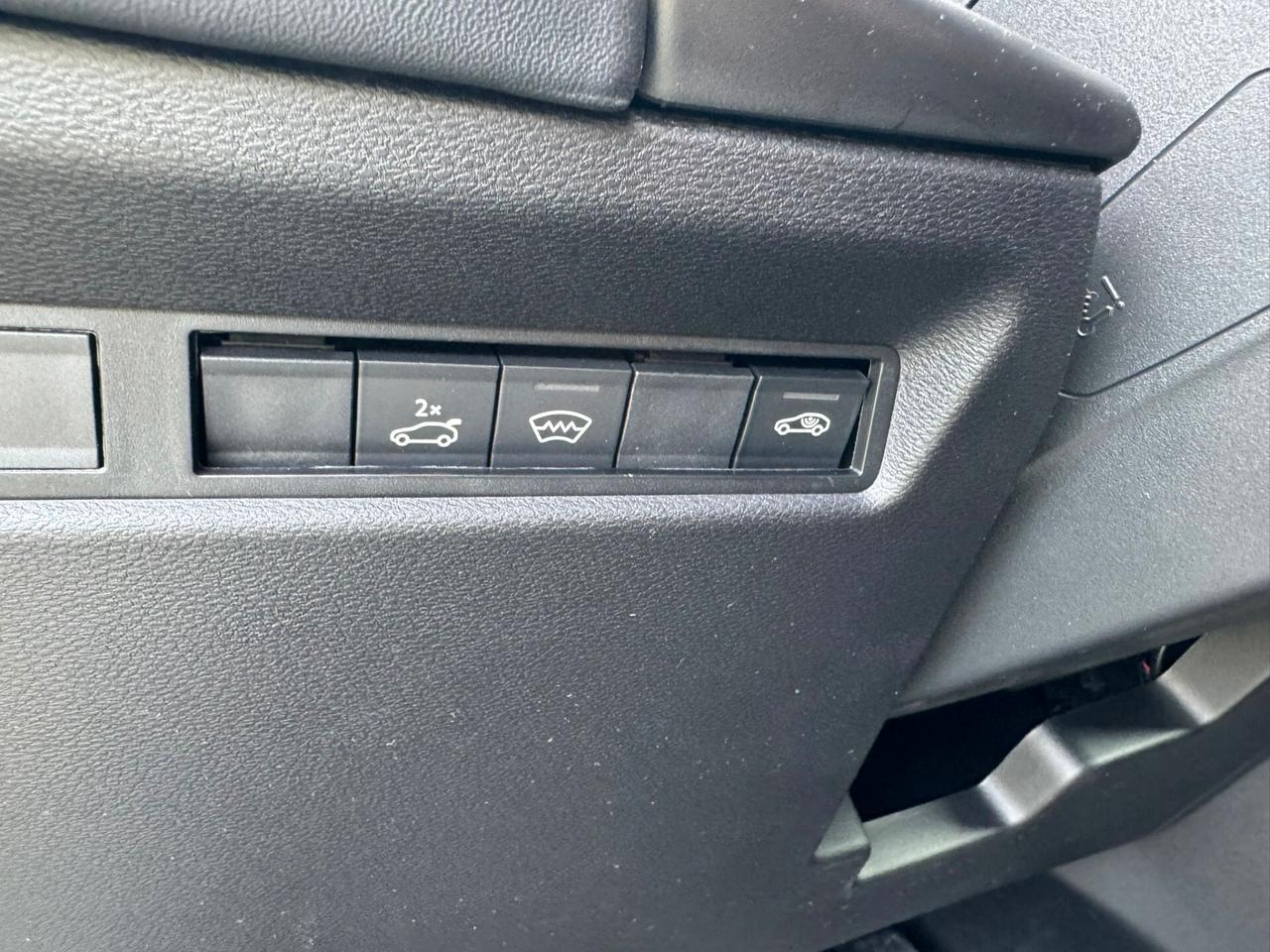 Jeep Compass 1.2 Turbo 48V Hybrid First Edition