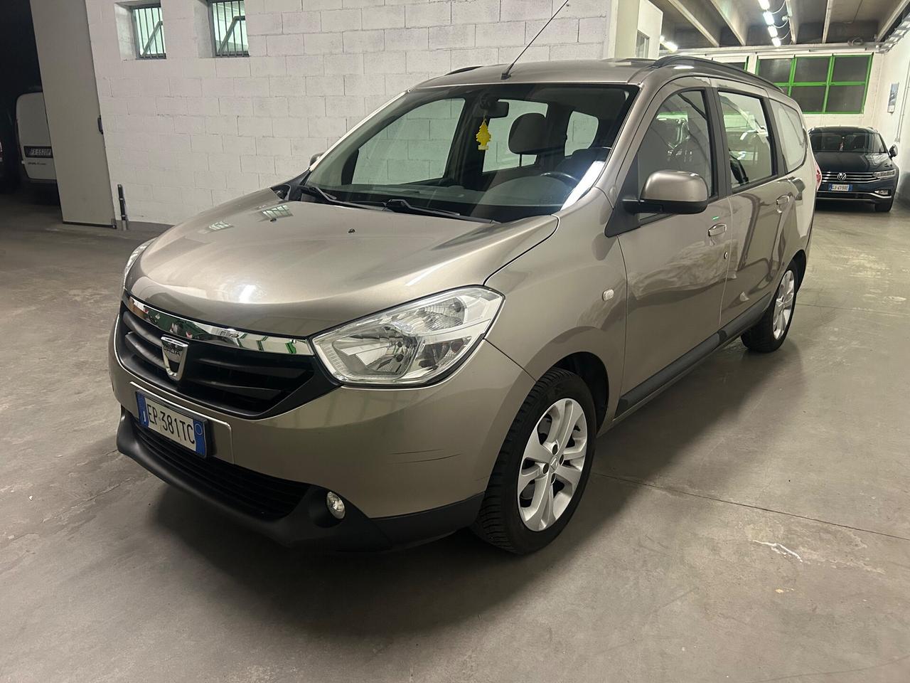 Dacia Lodgy 1.6 8V 85CV 5 posti Lauréate